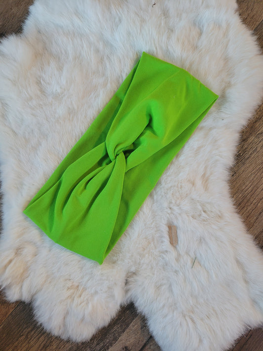 Bright green apple