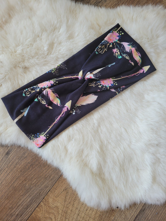 Black with pink feather arrow
