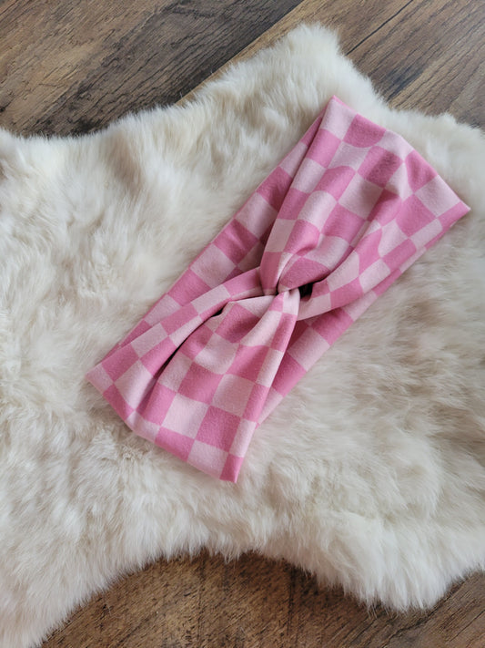 Light and dark pink checkered