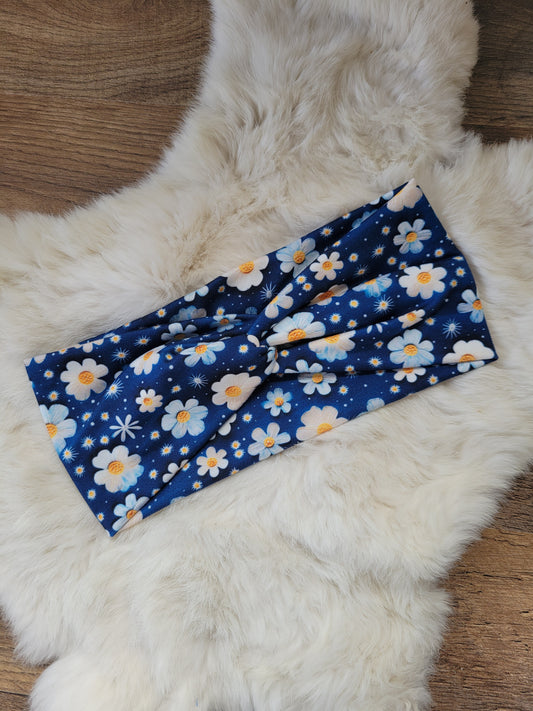 Navy with white daisies