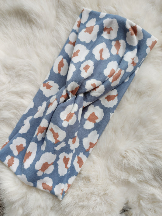 Blue and tan leopard