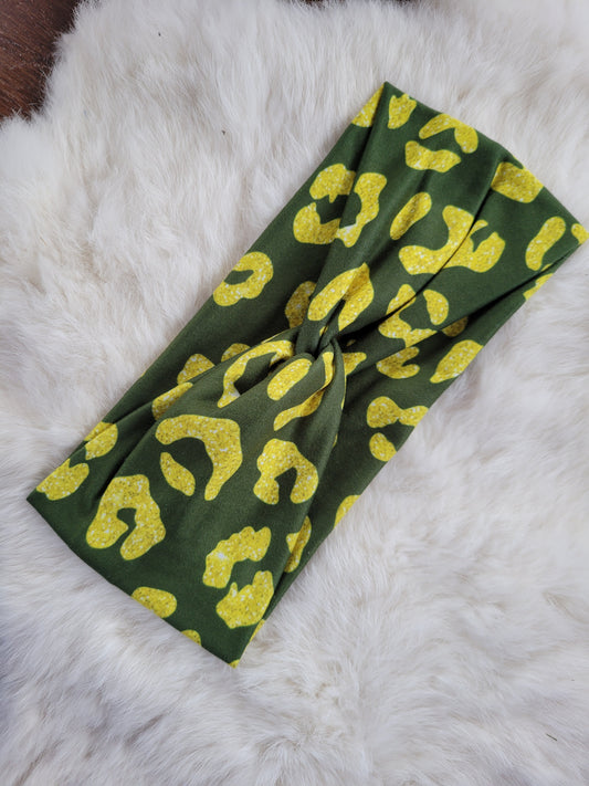 Green and gold leopard