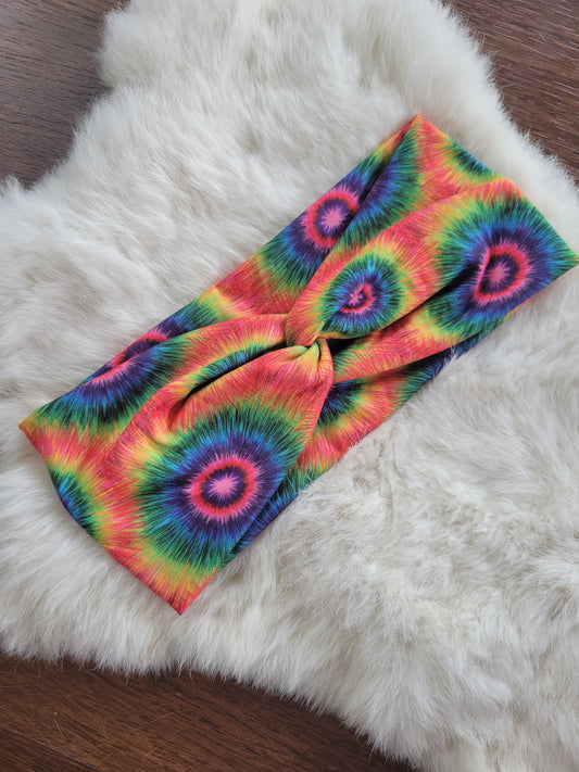 Circle rainbow tie dye
