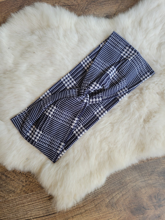 Midnight blue hounds tooth