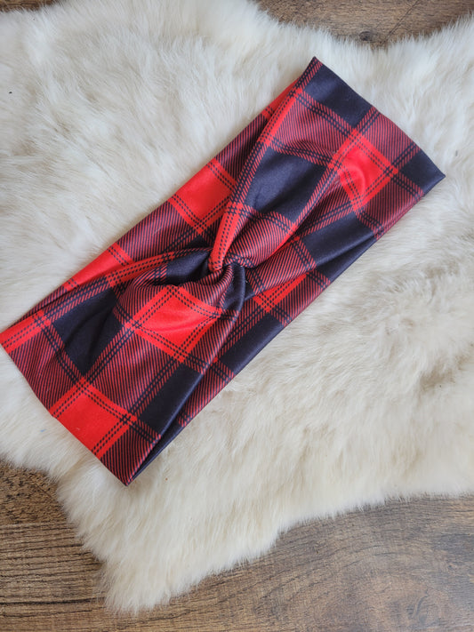 Red and black gingam plaid