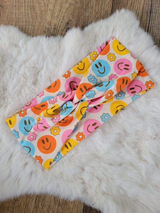 Retro smileys and flowers