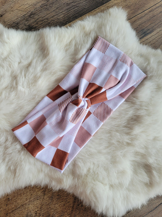 Shades of brown striped checkered