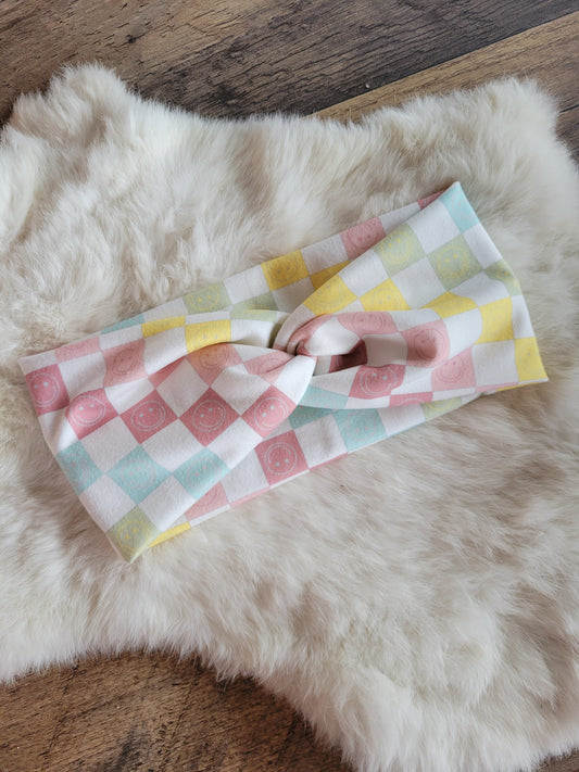 Smiley Pastels checkered