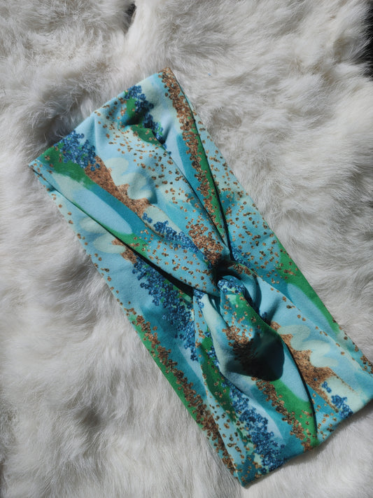 Teal/green brushstroke