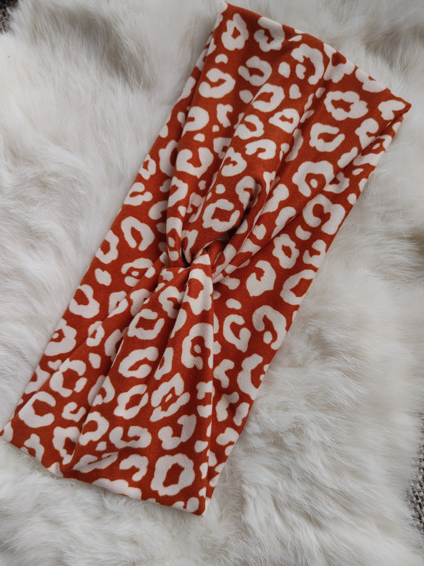 Rust cream leopard